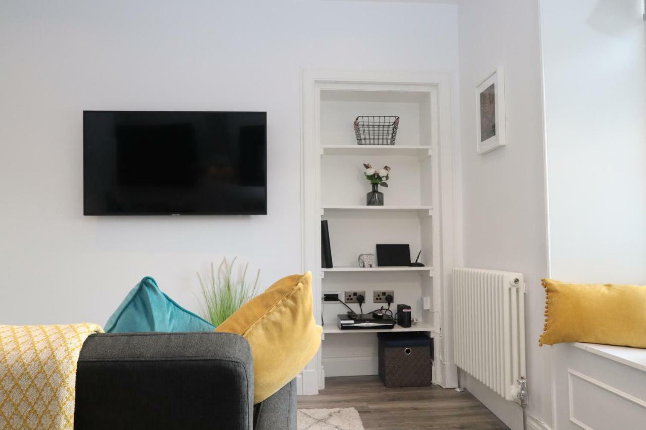 Apartments-39 Bridge Street Apartment